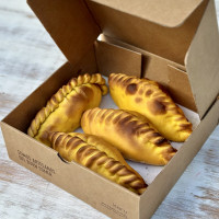 Empanada de carne caja x 4 und