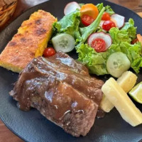 Asado Paraguayo con chipa guazu